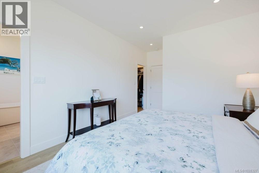 1399 SANDSTONE LANE - 24