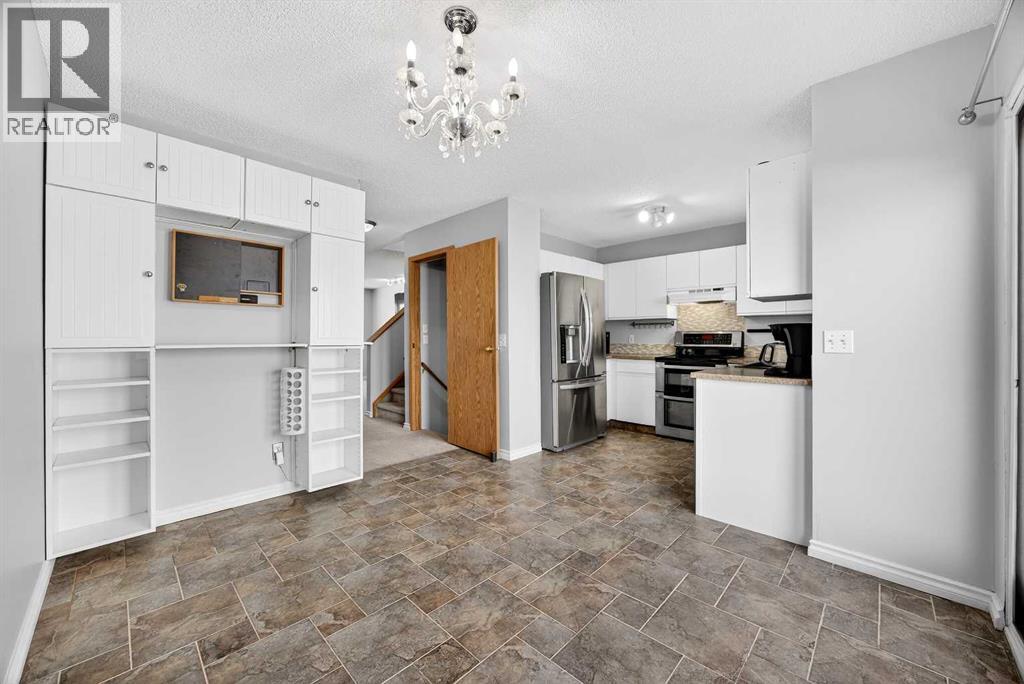 Single Family House for Sale in  Hidden Valley Drive NW Hidden Valley Calgary 