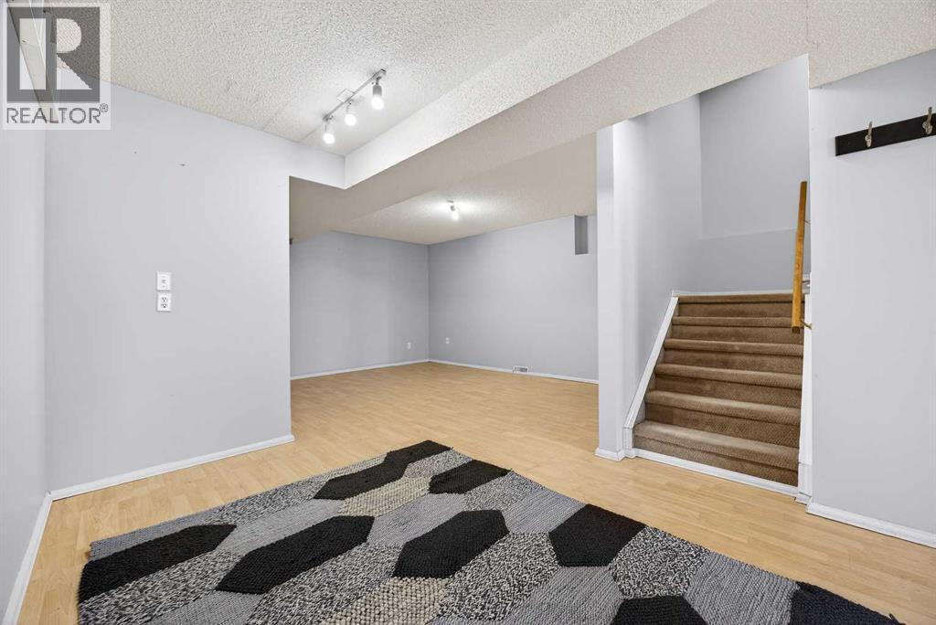 Single Family House for Sale in  Hidden Valley Drive NW Hidden Valley Calgary 