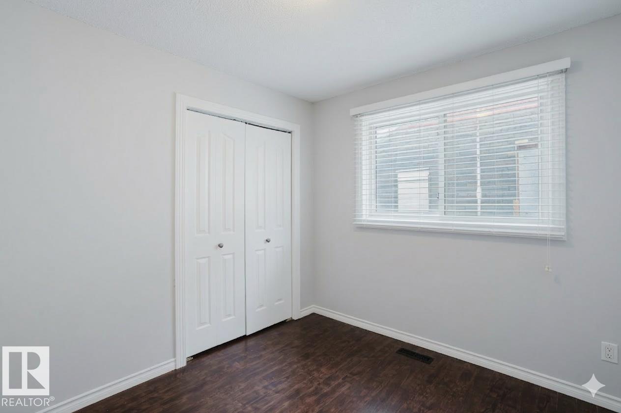 Single Family House Bungalow for Sale in /   ST NW Edmonton 