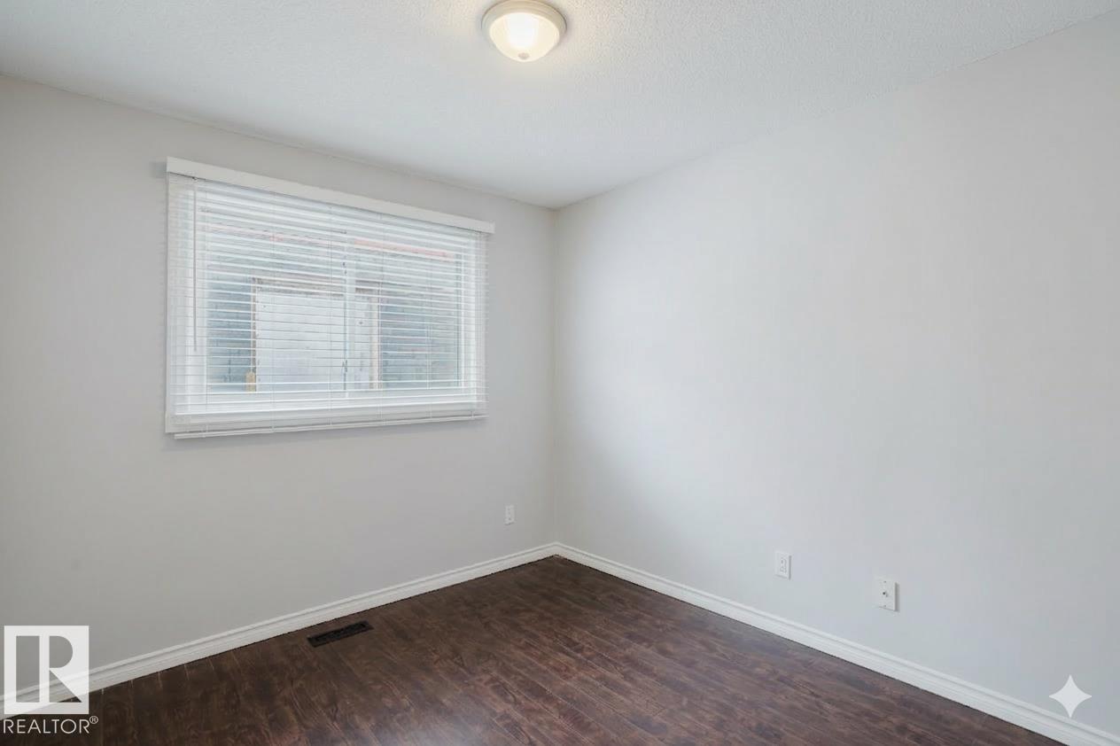 Single Family House Bungalow for Sale in /   ST NW Edmonton 