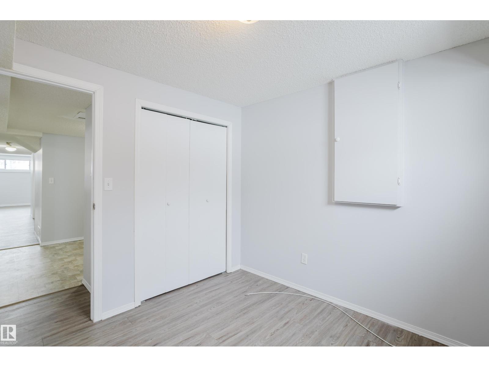 Single Family House Bungalow for Sale in /   ST NW Edmonton 