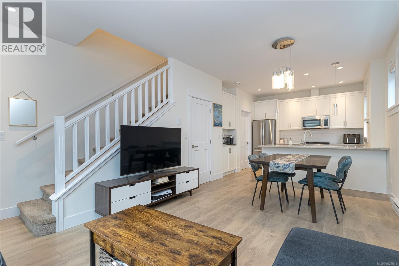 6 945 Pembroke Street, Victoria