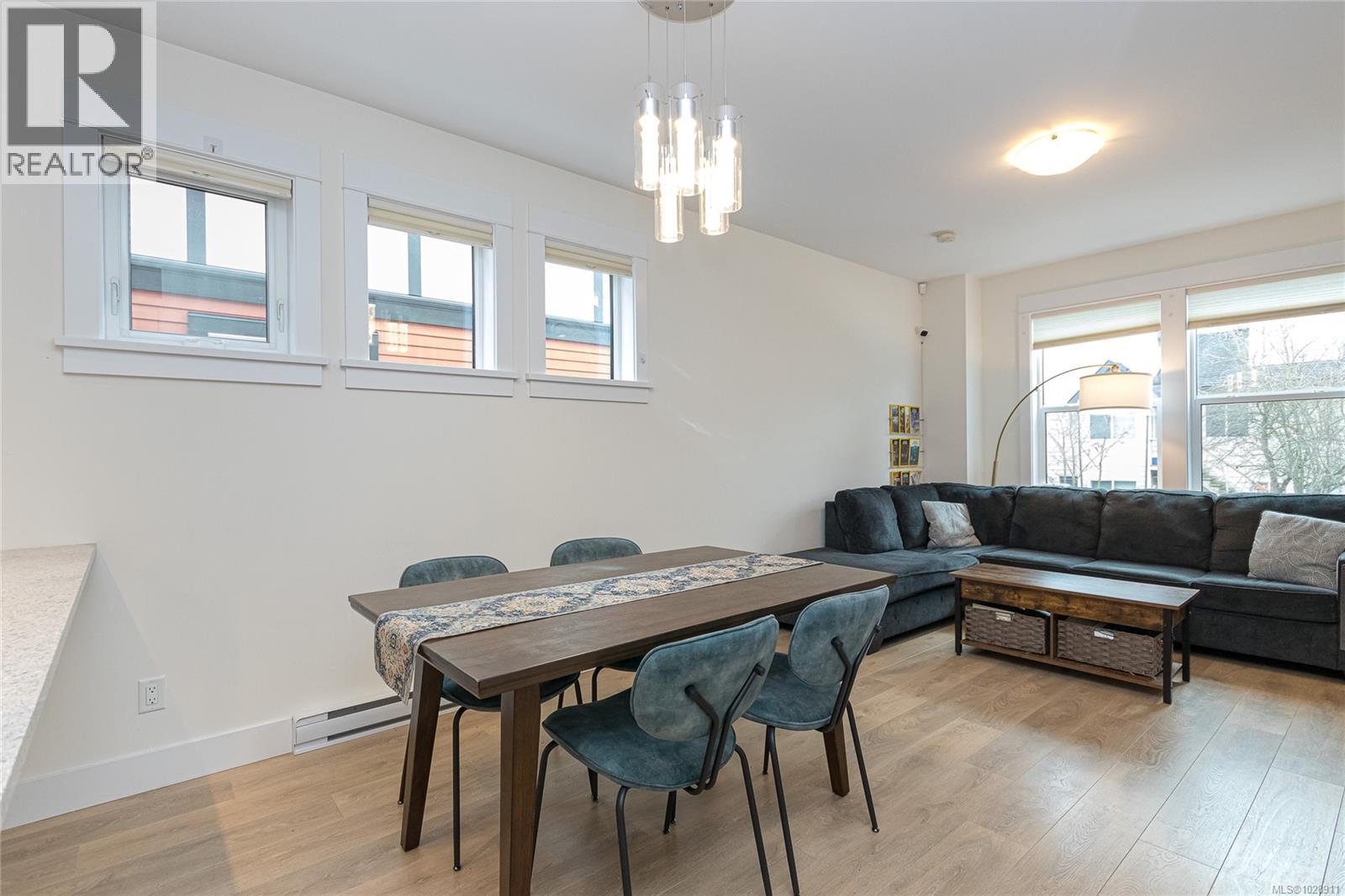 6 945 Pembroke Street, Victoria