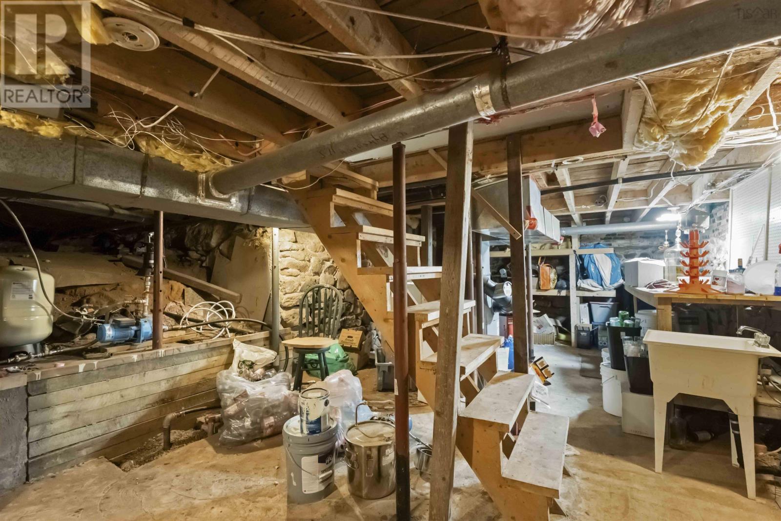 Property 30 of 51 of 2203 Highway 1