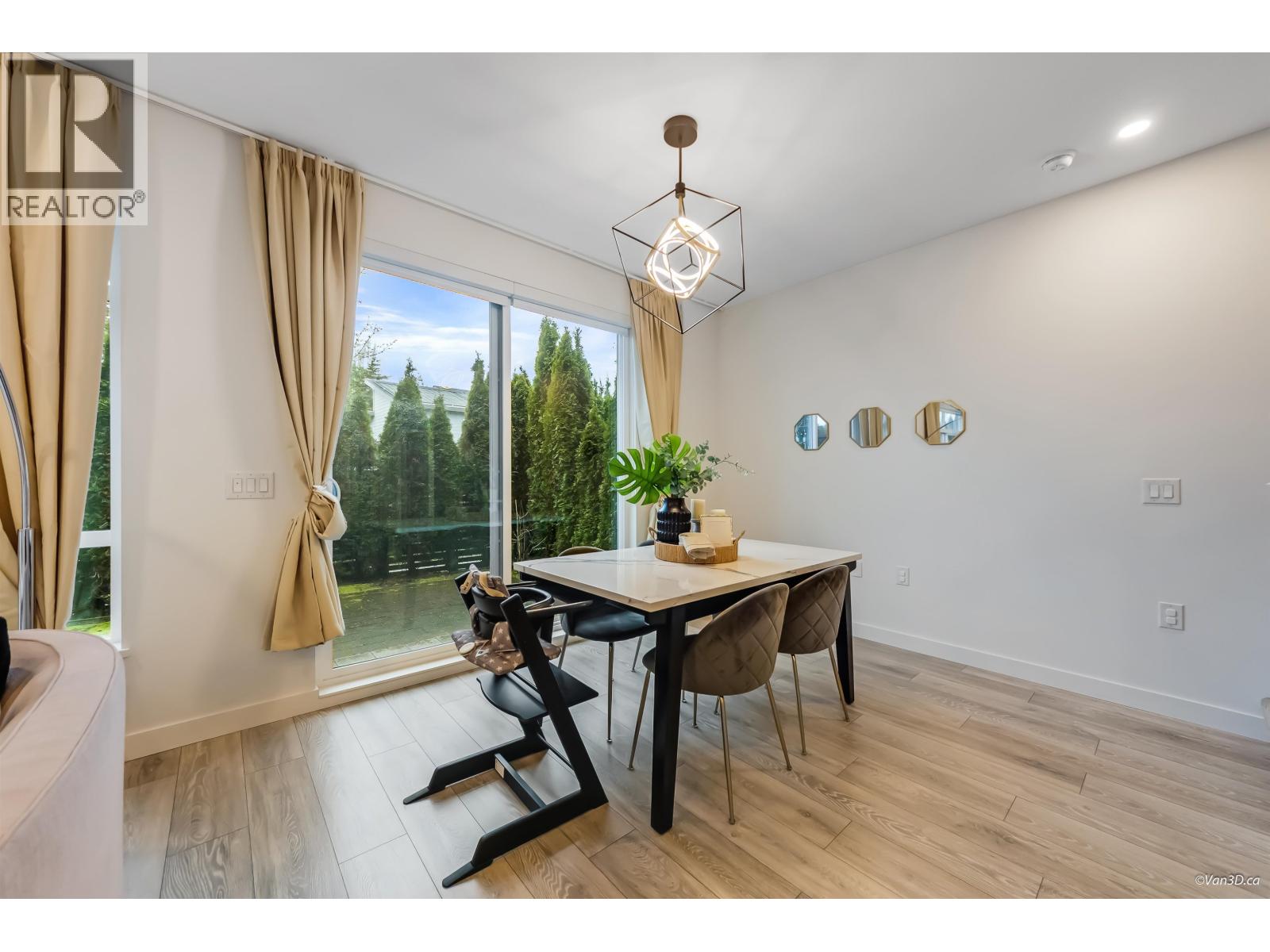 #25-10511 NO. 5 Road, Richmond