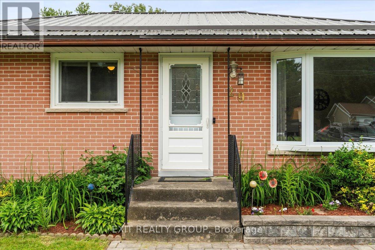 29 BARRY ROAD - 4