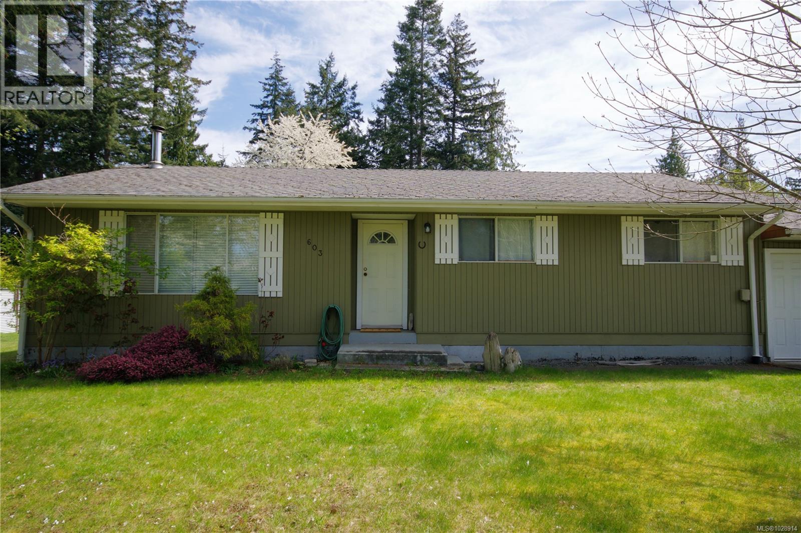 603 Johnstone Rd, Parksville