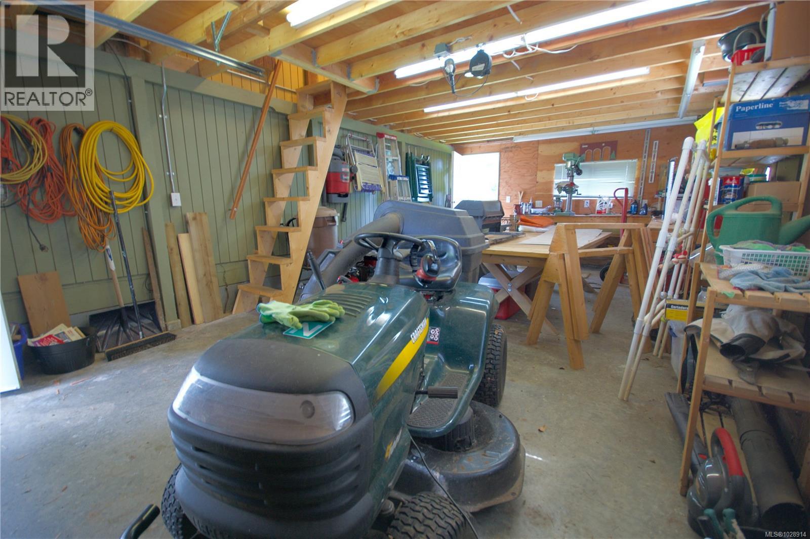 603 Johnstone Rd, Parksville