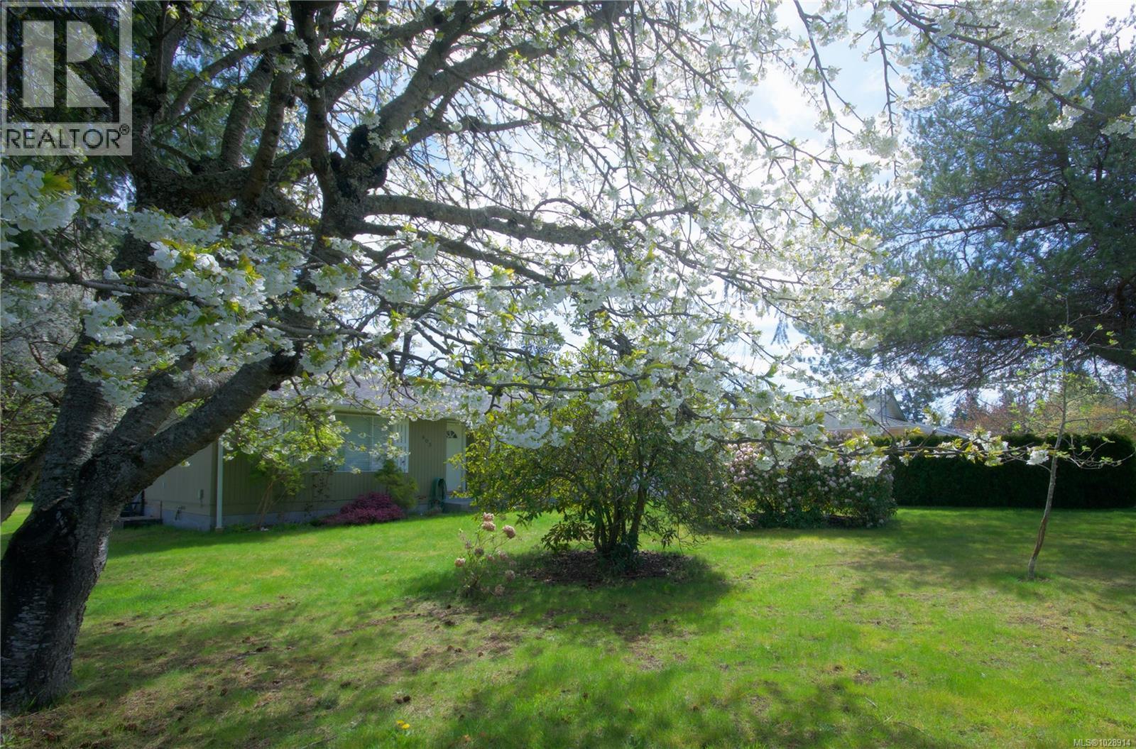 603 Johnstone Rd, Parksville