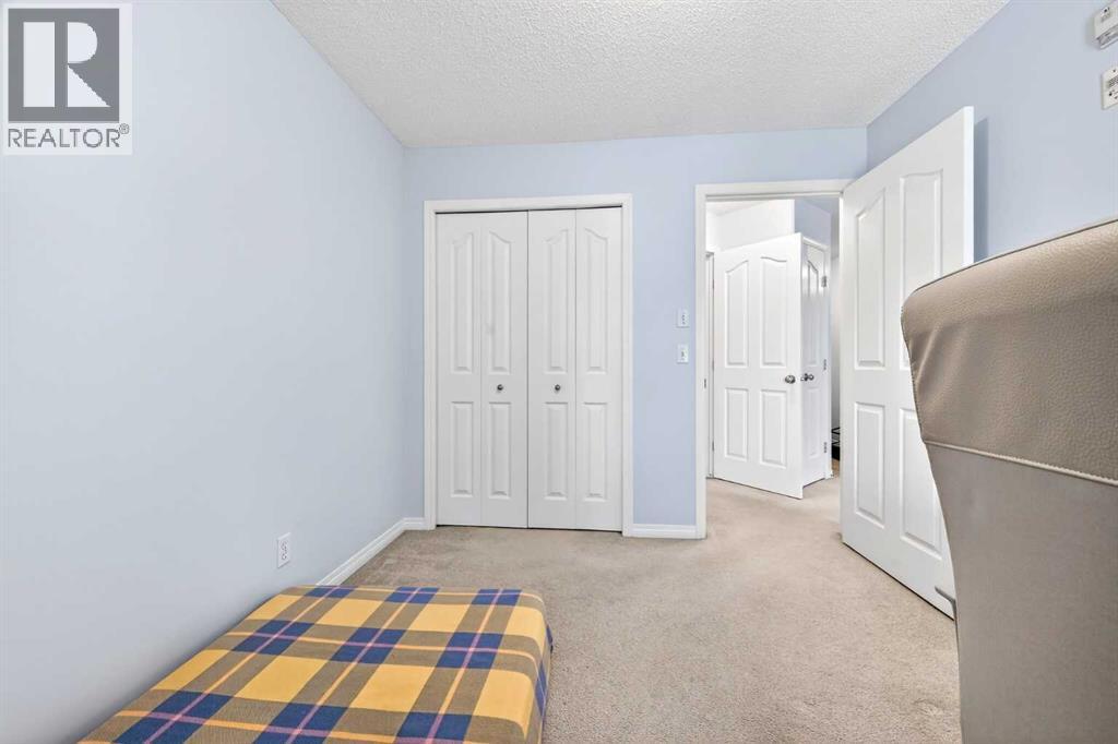 #332 369 ROCKY VISTA PARK NW - 11