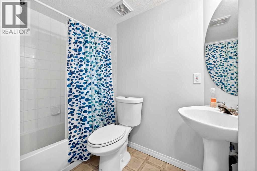 Single Family House for Sale in   Rocky Vista Park NW Rocky Ridge Calgary 