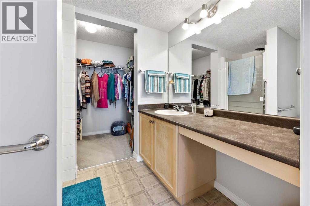 #332 369 ROCKY VISTA PARK NW - 14