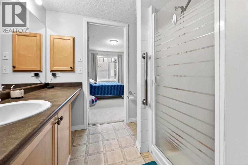 Single Family House for Sale in   Rocky Vista Park NW Rocky Ridge Calgary 