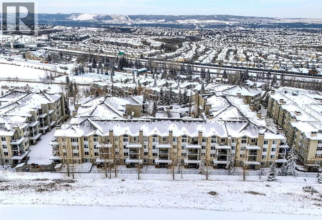 Single Family House for Sale in   Rocky Vista Park NW Rocky Ridge Calgary 