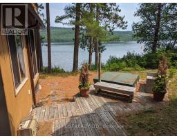 Mud room - 35692 Hwy 17, Laurentian Hills, ON K0J1P0 Photo 7