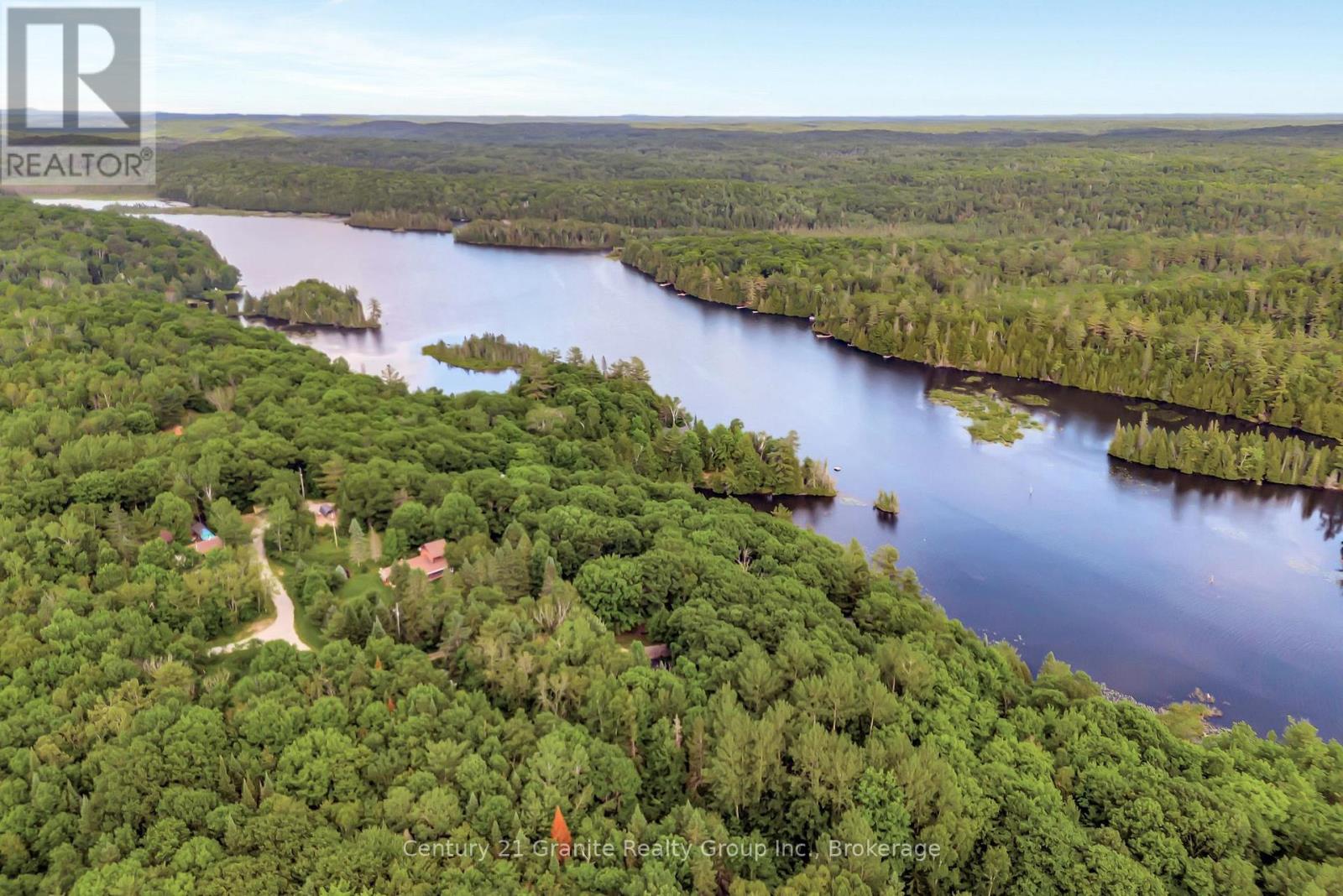 Single Family House Bungalow for Sale in  ROTUNDA DRIVE Highlands East (Glamorgan) 