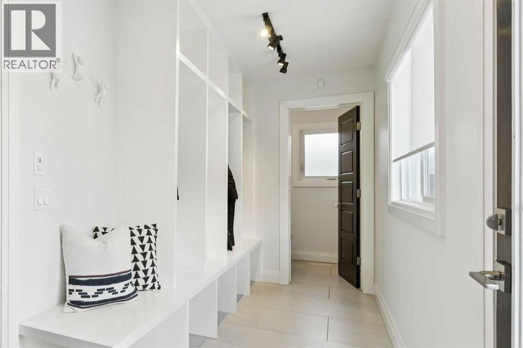 Single Family House for Sale in  Lake Bonavista Green SE Lake Bonavista Calgary 