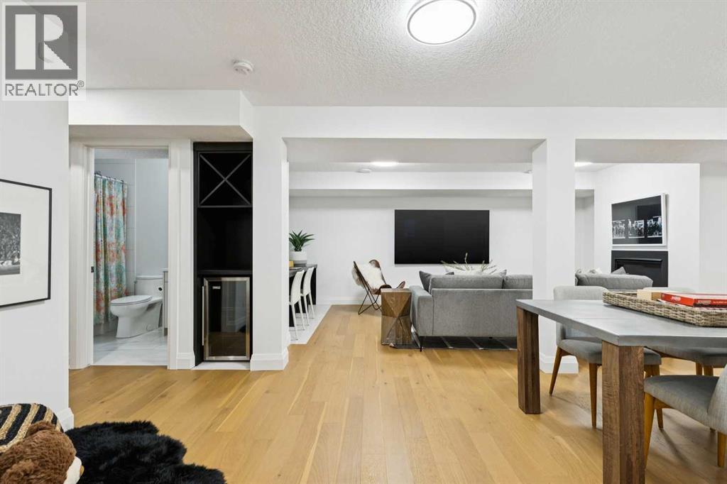 Single Family House for Sale in  Lake Bonavista Green SE Lake Bonavista Calgary 