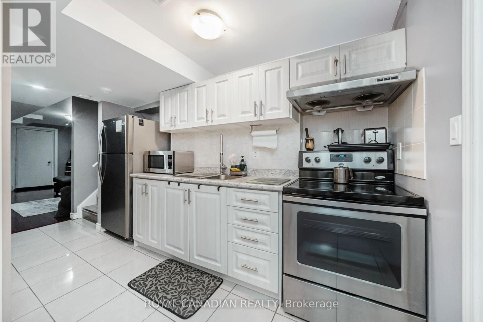 10 YELLOWKNIFE ROAD - 42