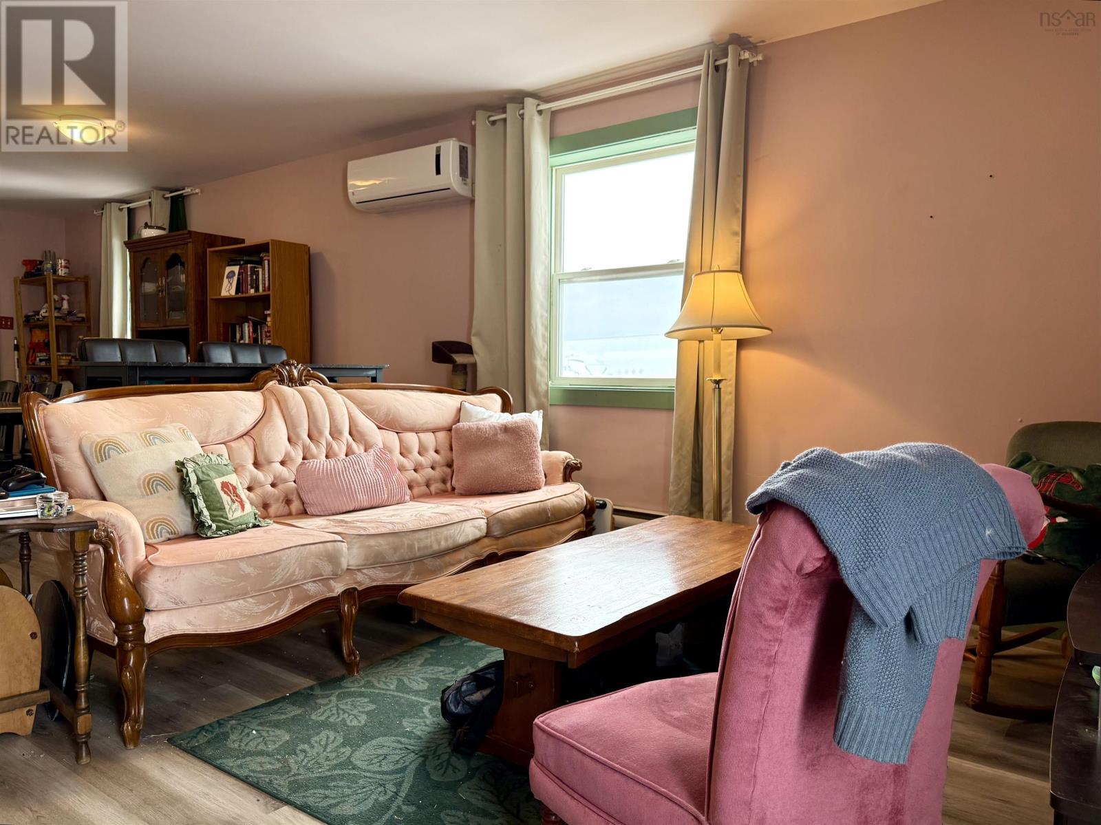 Property 2 of 41 of 21453 2 Highway