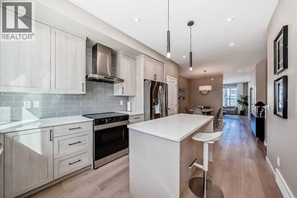 Single Family House for Sale in  Tekarra Drive NW Glacier Ridge Calgary 