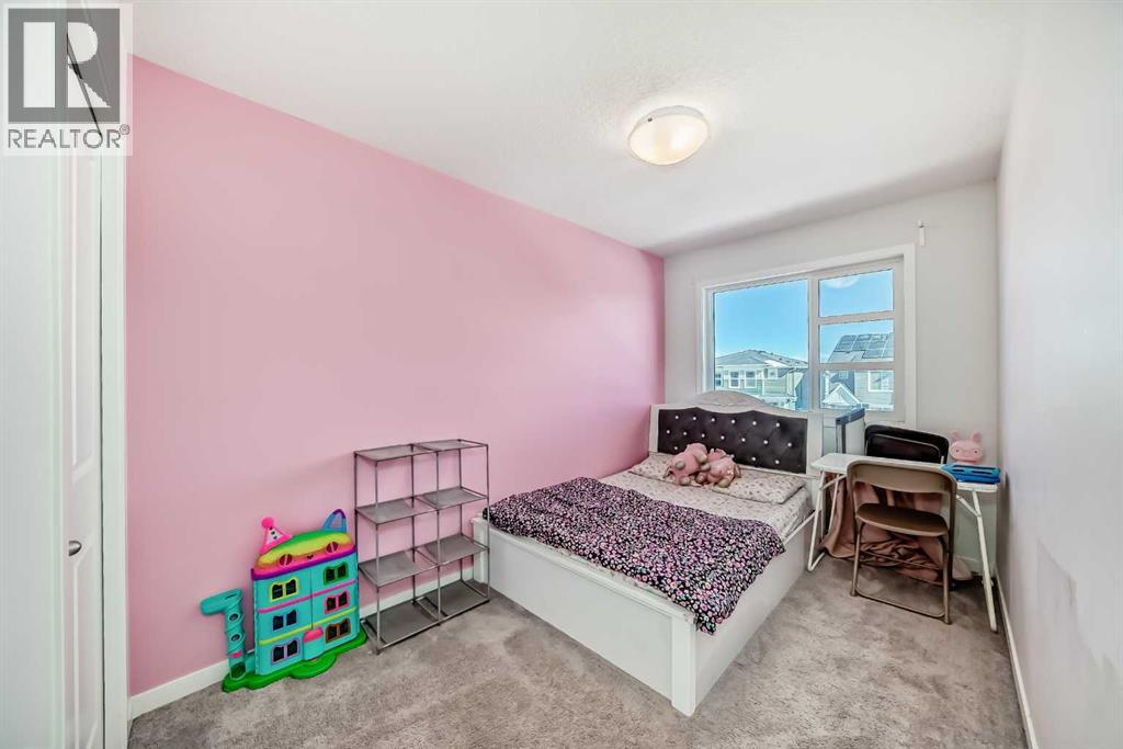 Single Family House for Sale in  Tekarra Drive NW Glacier Ridge Calgary 