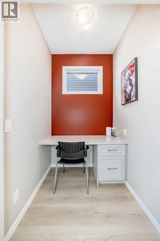 Single Family House for Sale in  Tekarra Drive NW Glacier Ridge Calgary 