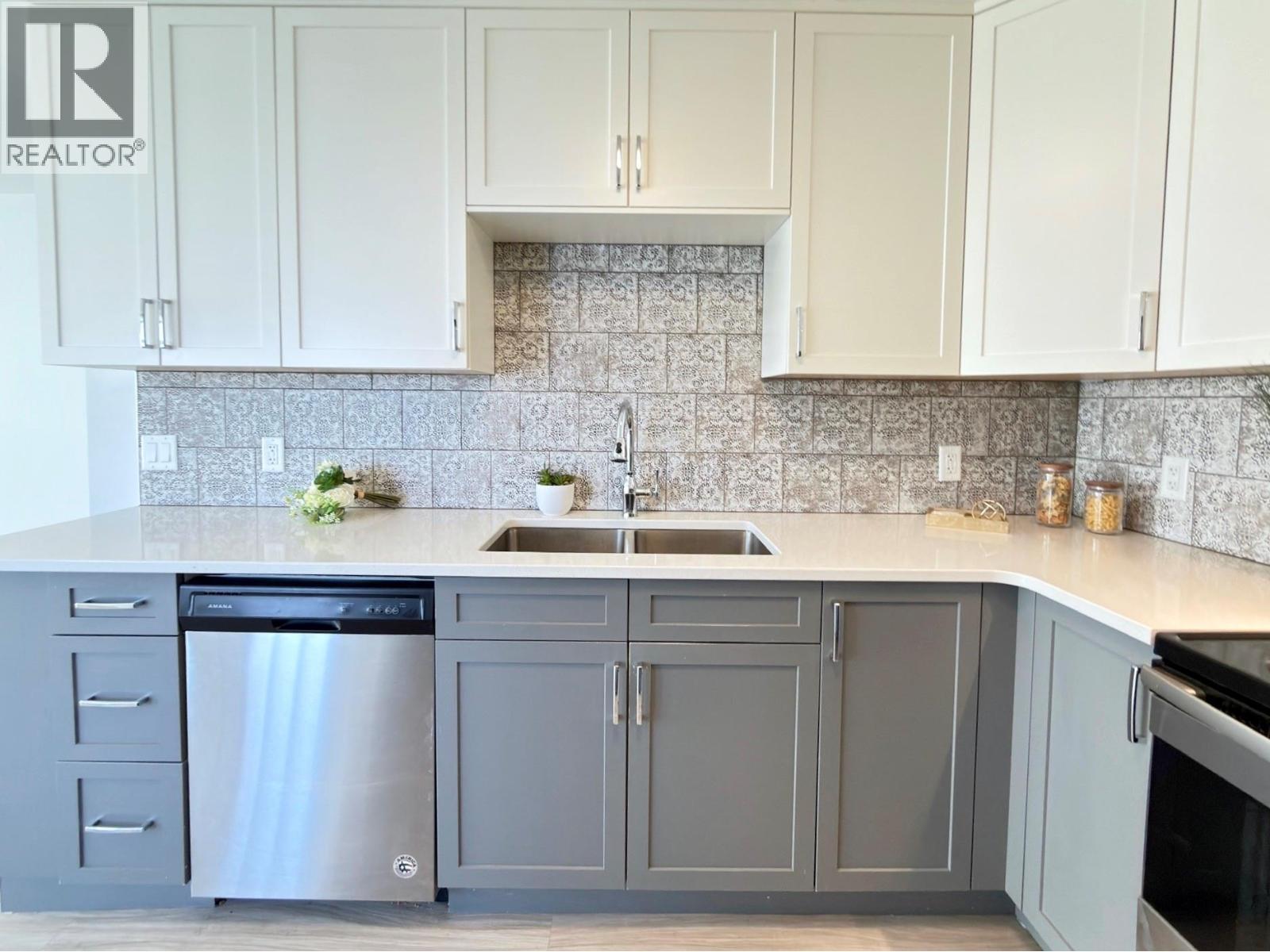 361 DOUGLAS Avenue, Penticton