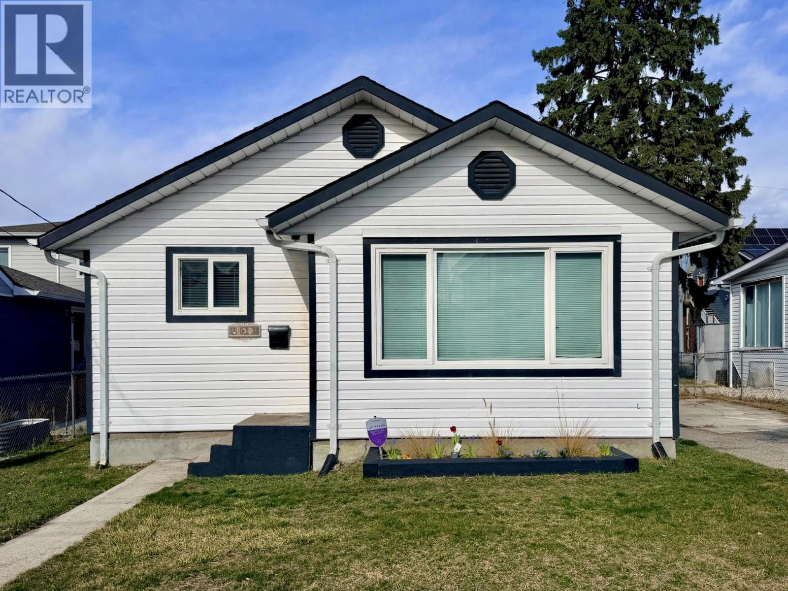 361 DOUGLAS Avenue - 1