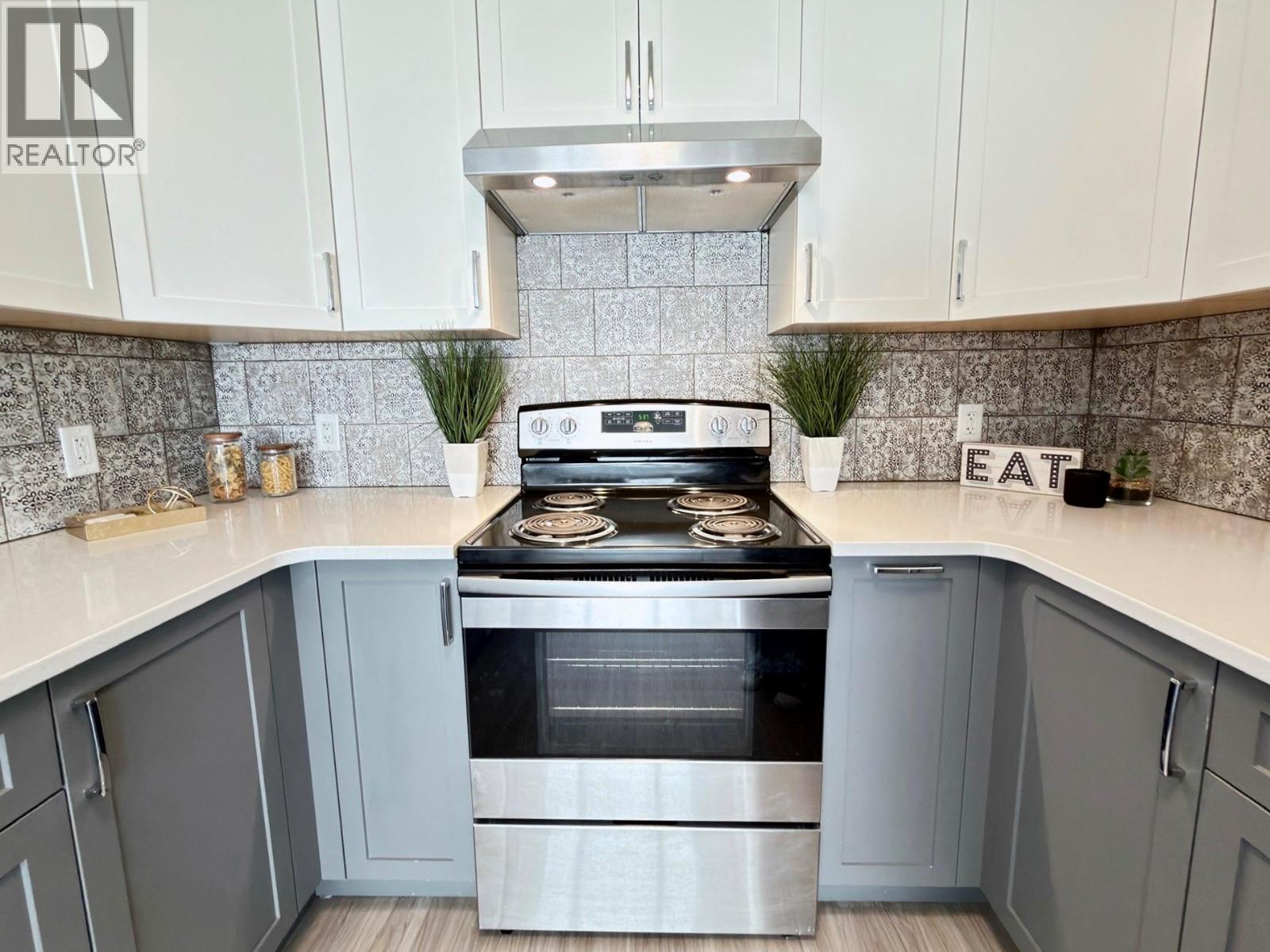 361 DOUGLAS Avenue, Penticton