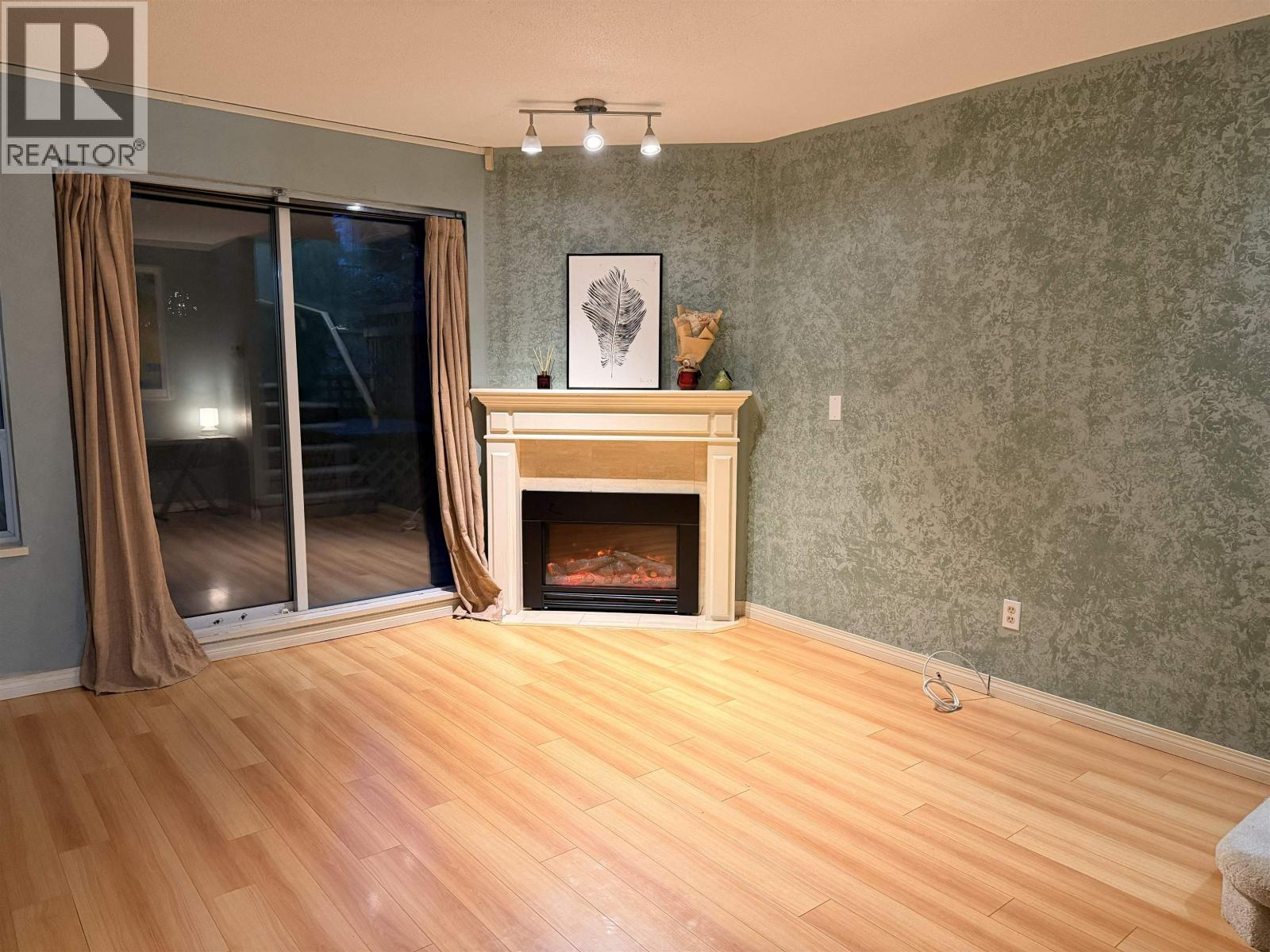 5 7184 STRIDE AVENUE, Burnaby