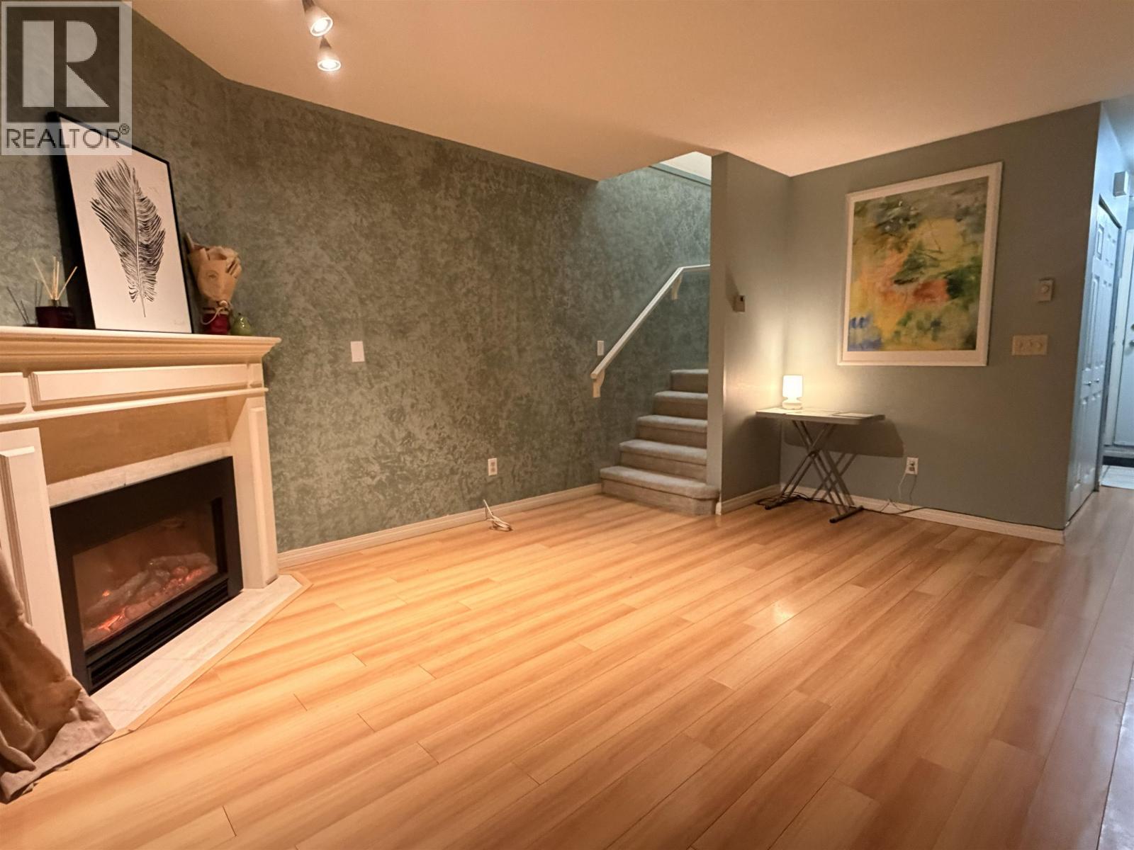 5 7184 STRIDE AVENUE, Burnaby