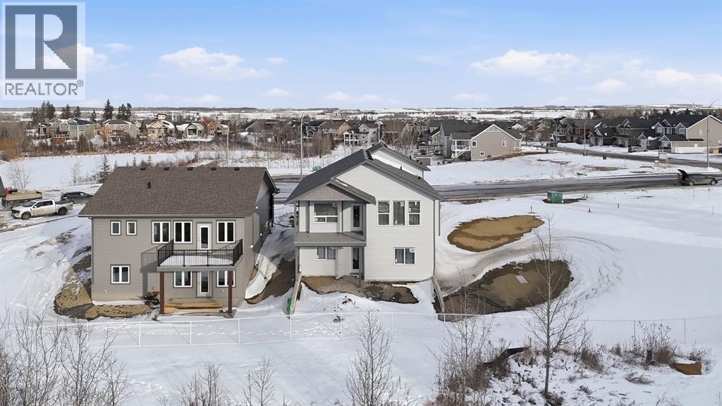 8 Henner's Place, Lacombe