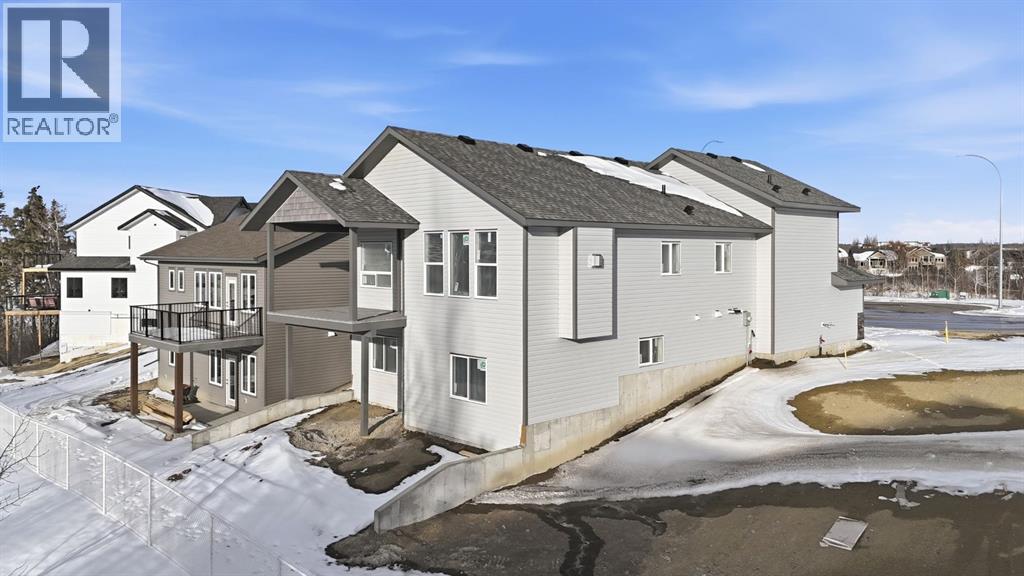 8 Henner's Place, Lacombe