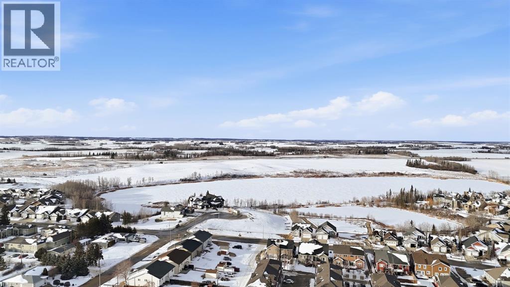 8 Henner's Place, Lacombe