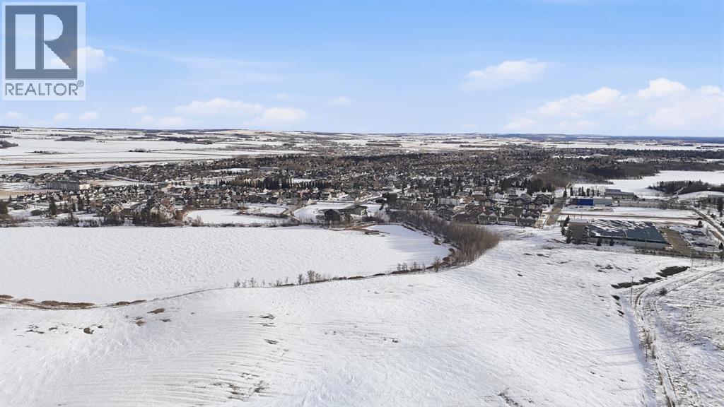 8 Henner's Place, Lacombe