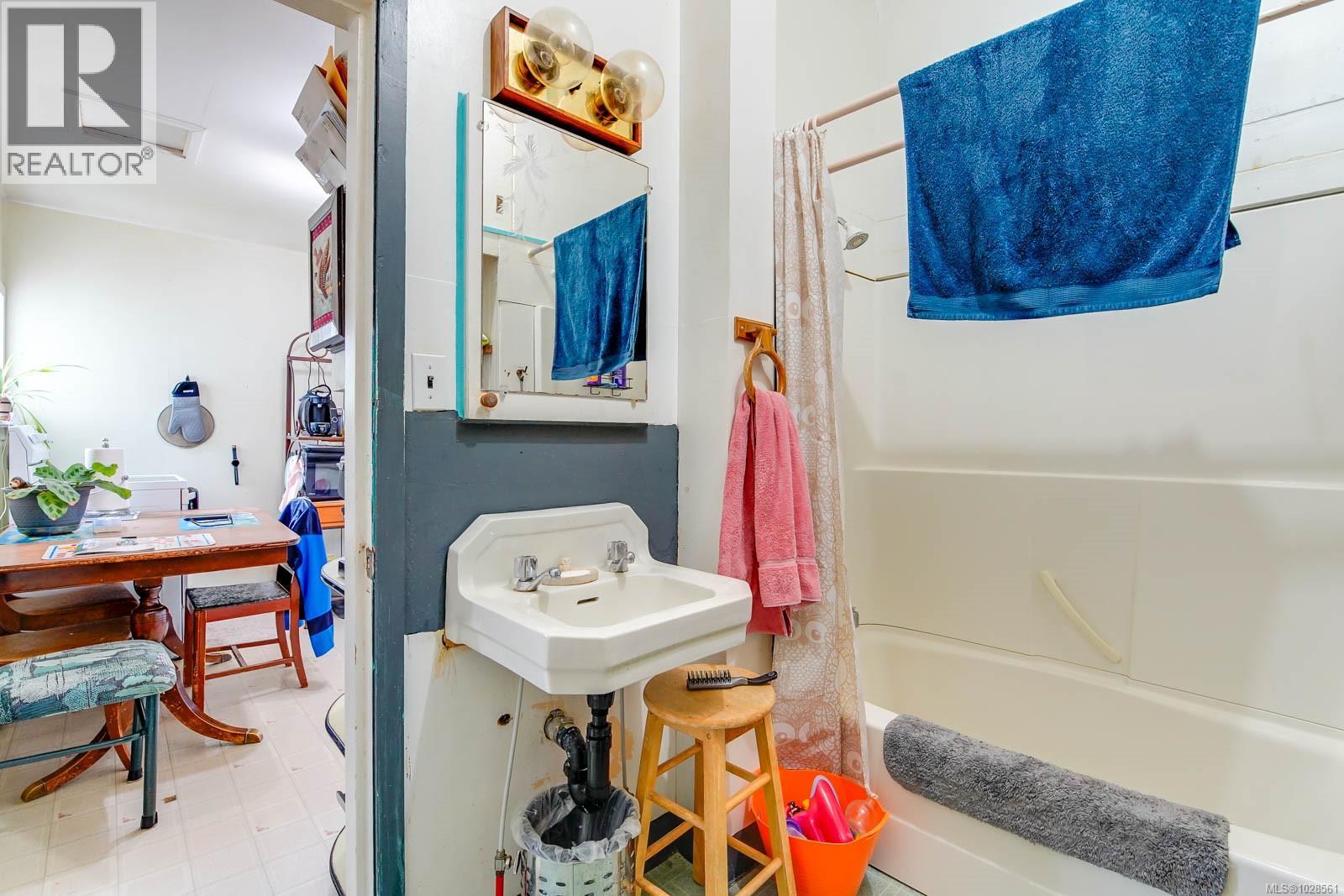 3963 9th Ave, Port Alberni