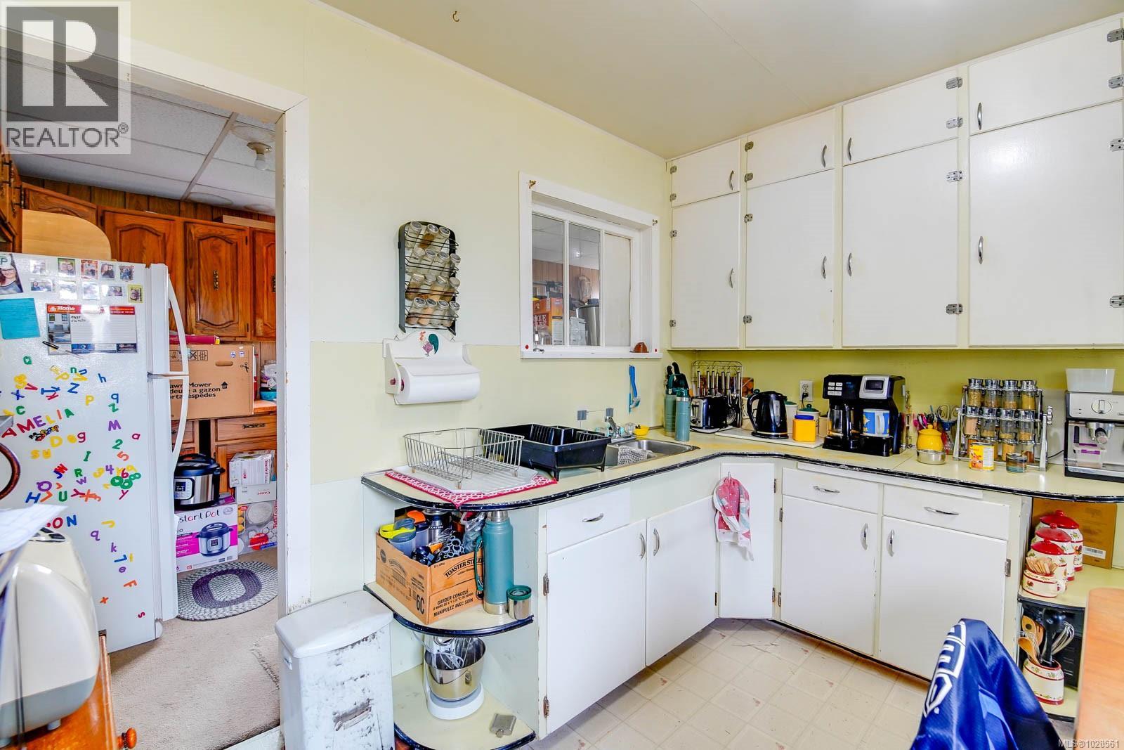 3963 9th Ave, Port Alberni