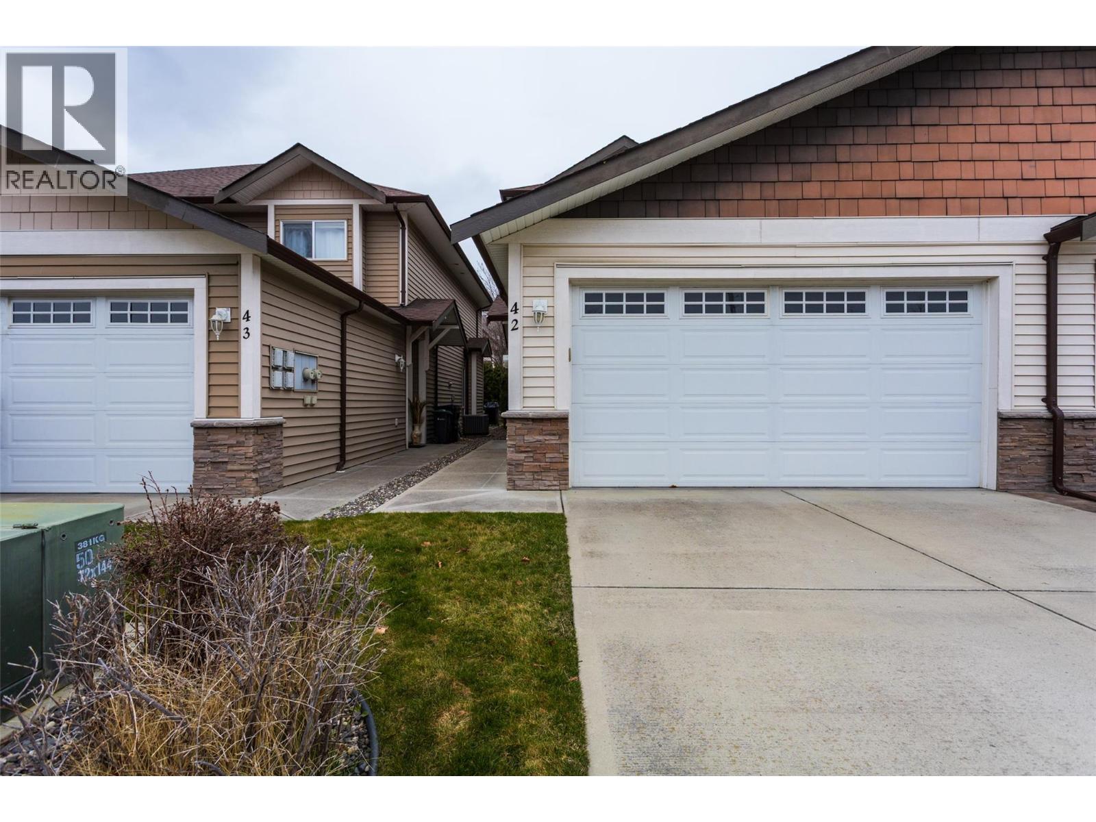 100 Palmer Road Unit# 42 Lot# 42, Vernon