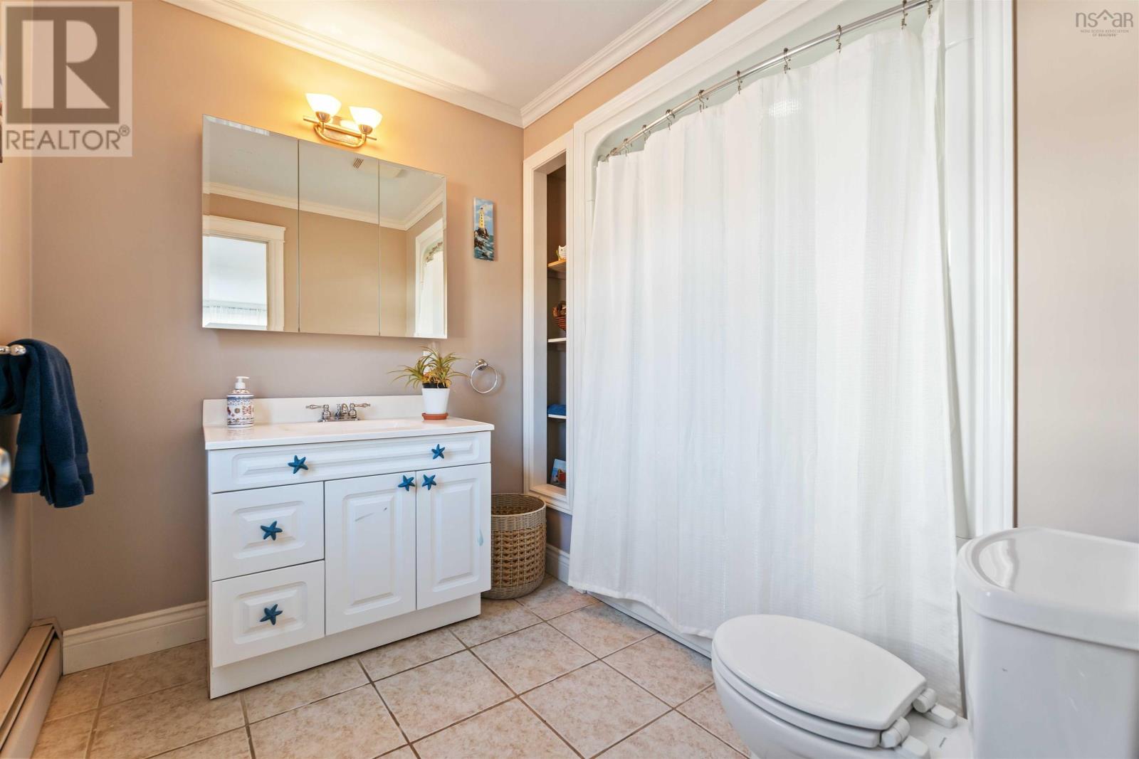 Property 14 of 36 of 106 Queen Street