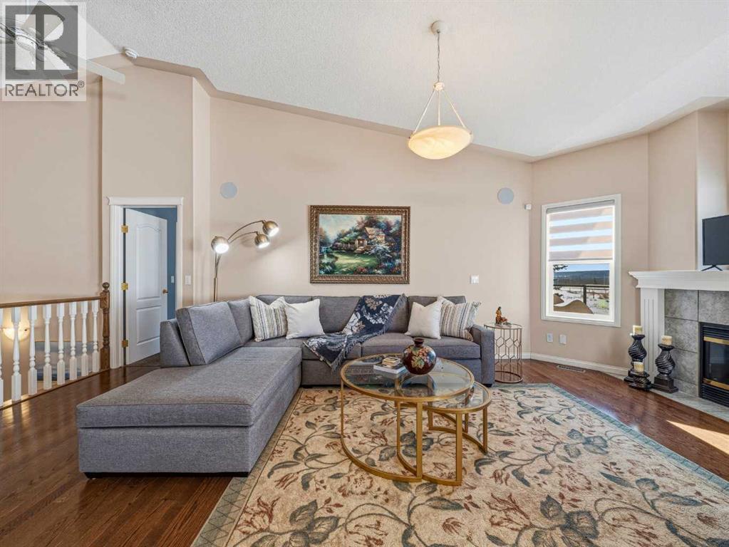 Single Family House for Sale in  Sierra Morena Landing SW Signal Hill Calgary 