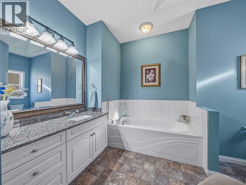 Single Family House for Sale in  Sierra Morena Landing SW Signal Hill Calgary 