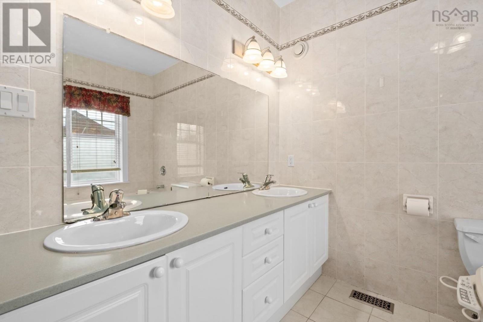 Property 26 of 49 of 52 Greenside Lane