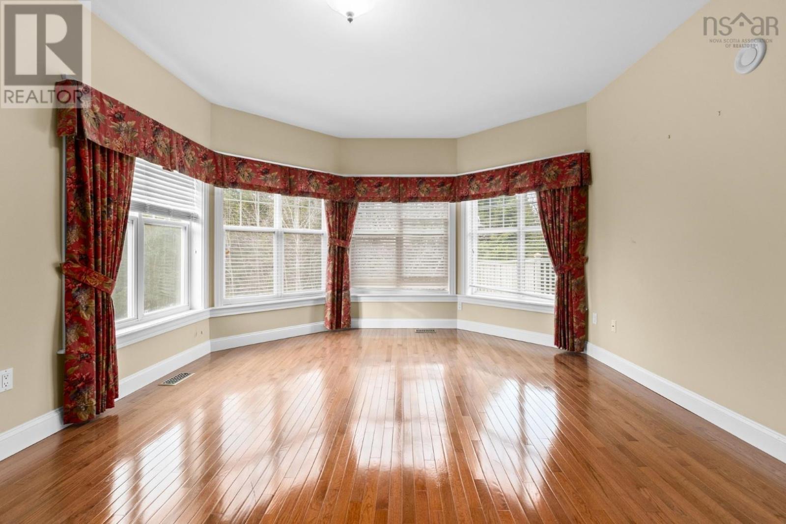 Property 34 of 49 of 52 Greenside Lane