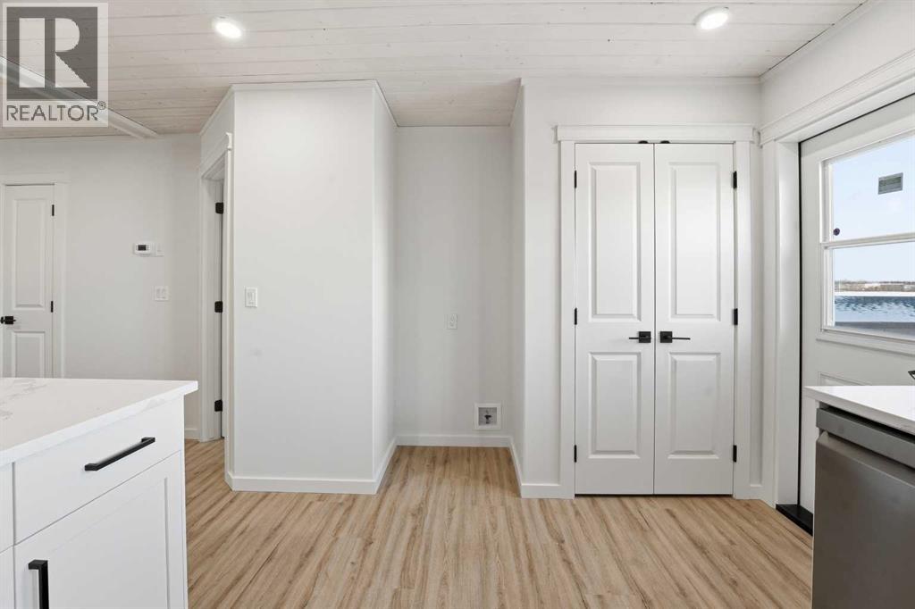 6 Metcalf Way, Lacombe