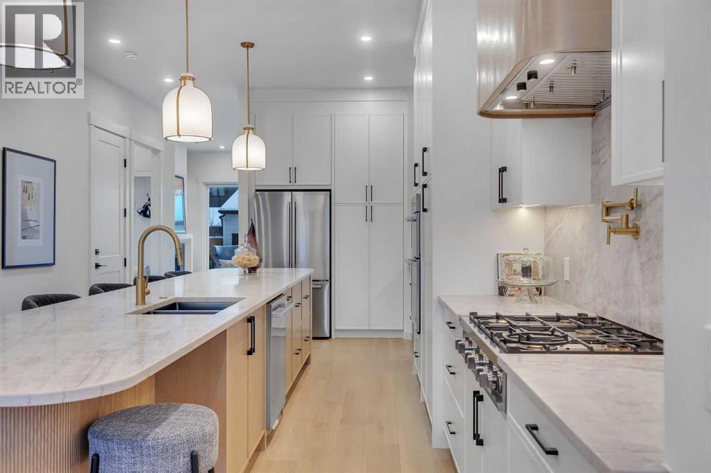 Single Family House for Sale in   Avenue NW Capitol Hill Calgary 