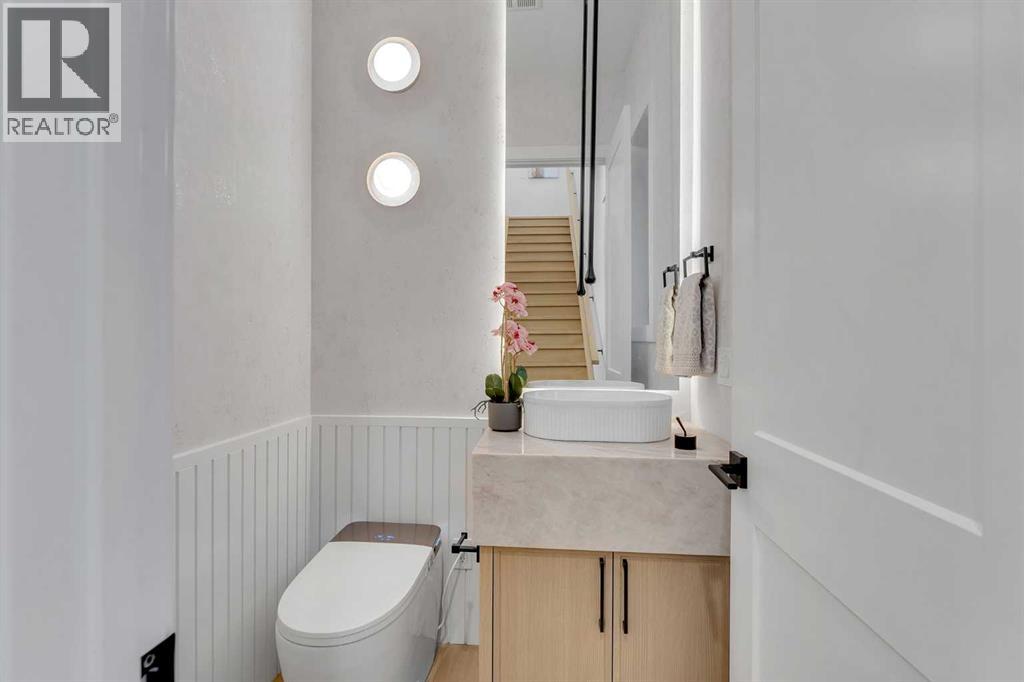 Single Family House for Sale in   Avenue NW Capitol Hill Calgary 