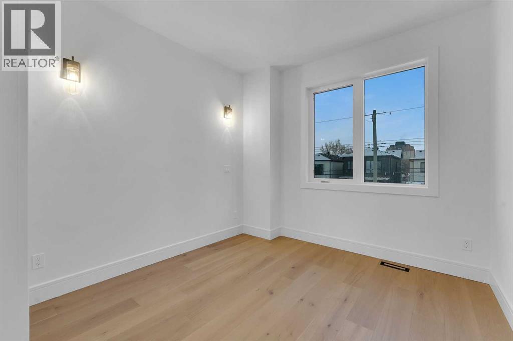 Single Family House for Sale in   Avenue NW Capitol Hill Calgary 