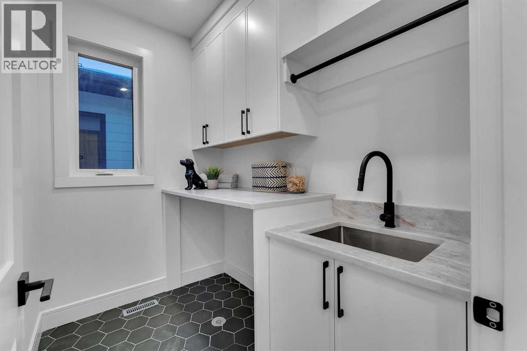 Single Family House for Sale in   Avenue NW Capitol Hill Calgary 